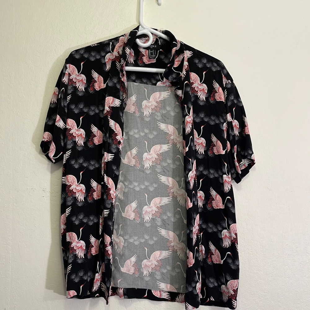 Forever 21 Swan Printed button up Mens Small great condition 9.5/10